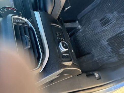 Used 2021 Ford Explorer XLT w/ Equipment Group 202A image 20