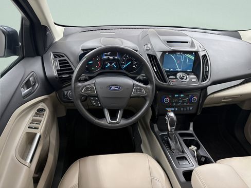 Used 2018 Ford Escape Titanium w/ Ford Safe & Smart Package AWD/4WD image 10