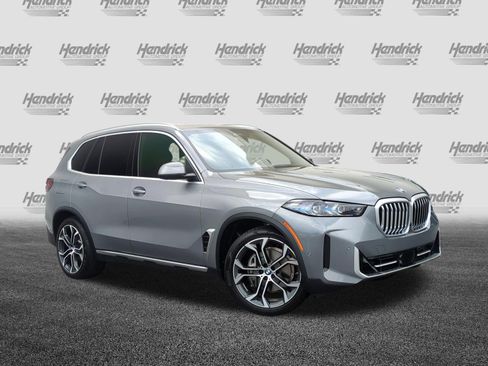 Used 2026 BMW X5 xDrive40i w/ Climate Comfort Package AWD/4WD image 2