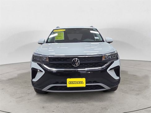 Used 2023 Volkswagen Taos SE image 8