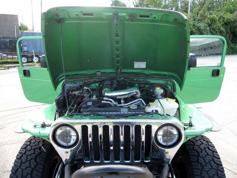 Used 2005 Jeep Wrangler Rubicon image 37