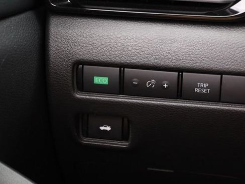 Certified 2024 Nissan Sentra SV w/ All-Weather Package FWD image 22