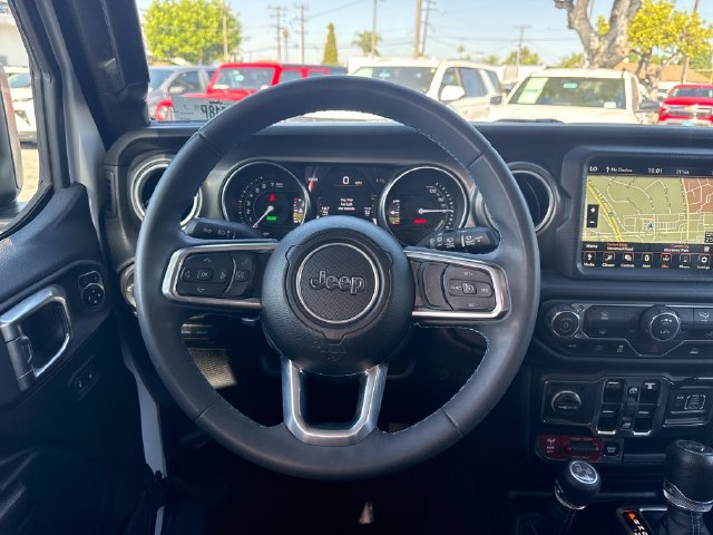 Used 2023 Jeep Wrangler Unlimited Rubicon 4xe AWD/4WD image 15