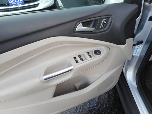 Used 2013 Ford C-MAX SE image 14