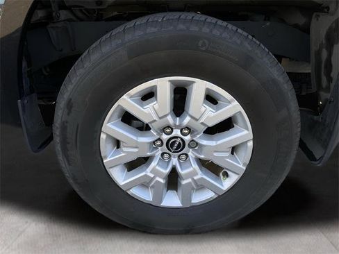 Certified 2023 Nissan Frontier SV w/ Technology Package image 18