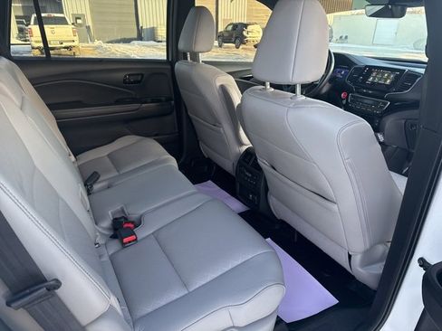 Used 2023 Honda Passport Elite image 12