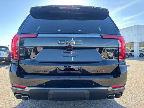 New 2026 GMC Yukon AT4 w/ AT4 Premium Plus Package AWD/4WD image 5