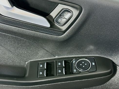 Used 2025 Ford Escape ST-Line w/ Tech Pack #1 FWD image 24