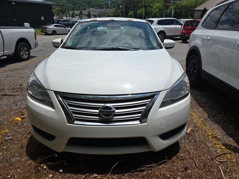 Used 2015 Nissan Sentra S FWD image 2