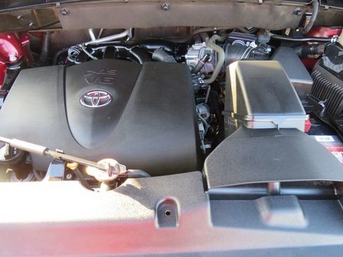 Used 2018 Toyota Highlander Limited image 41