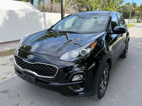 Used 2020 Kia Sportage LX image 4