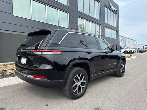 Used 2023 Jeep Grand Cherokee Limited AWD/4WD image 3