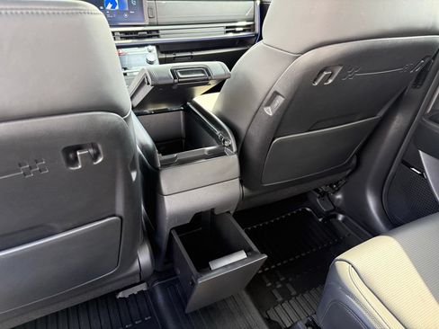 Certified 2025 Hyundai Santa Fe Calligraphy FWD image 24