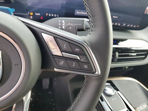 New 2026 Buick Enclave Avenir w/ Super Cruise Package FWD image 28