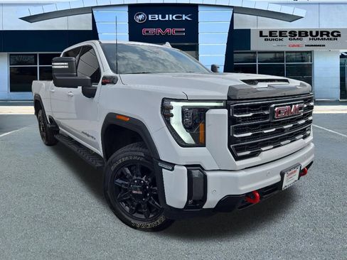 Used 2024 GMC Sierra 2500 AT4 AWD/4WD image 1