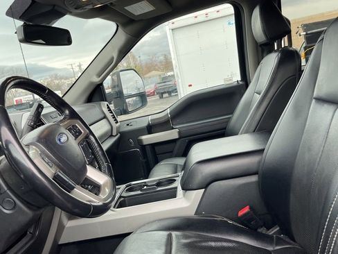 Used 2021 Ford F250 Lariat image 5