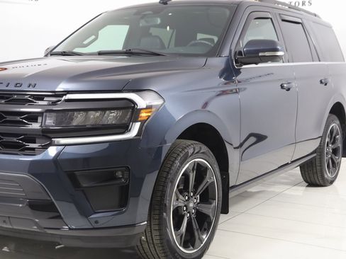 Used 2024 Ford Expedition Limited image 56