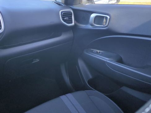 New 2026 Hyundai Venue SEL FWD image 9
