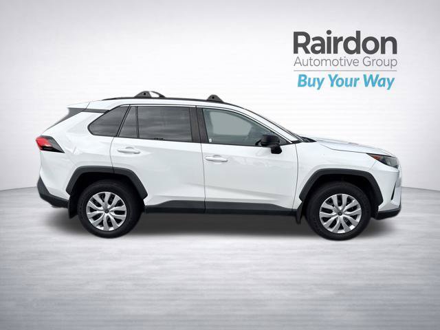 Used 2021 Toyota RAV4 LE FWD image 6