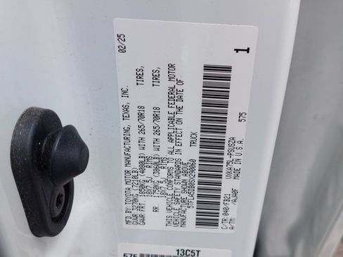 Used 2025 Toyota Tundra SR5 AWD/4WD image 29