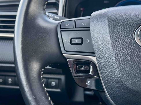 Certified 2025 Toyota Camry SE image 27