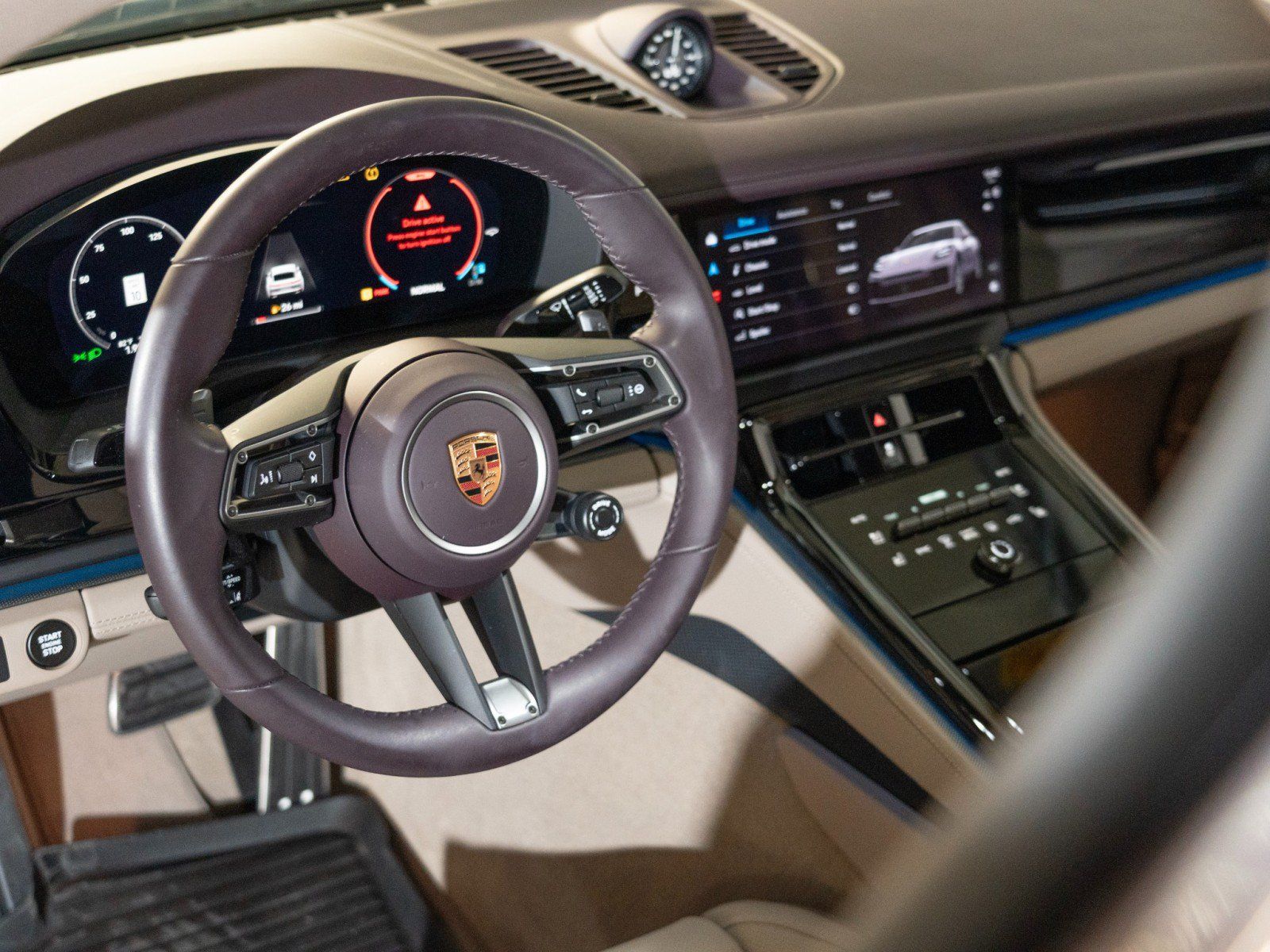 Certified 2026 Porsche Panamera 4 AWD/4WD image 16