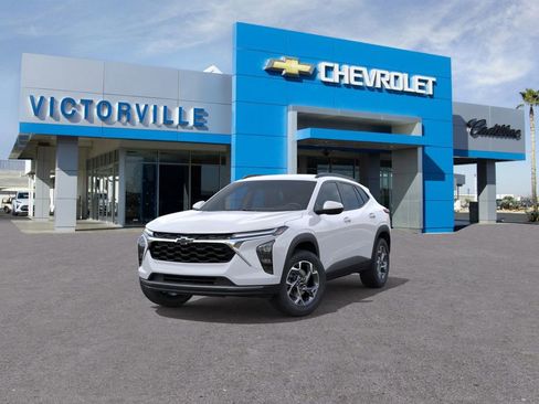 New 2026 Chevrolet Trax LT image 8