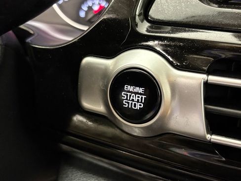 Used 2022 Kia Seltos EX image 24