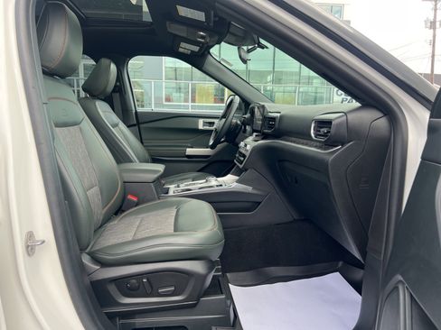 Used 2023 Ford Explorer Timberline image 32