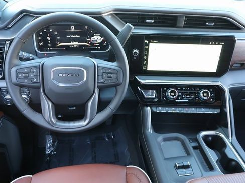 New 2026 GMC Sierra 2500 Denali Ultimate image 17