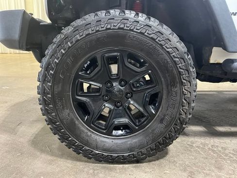 Used 2016 Jeep Wrangler Sport AWD/4WD image 24