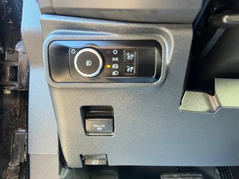 Used 2025 Ford Bronco Big Bend w/ Black Diamond Package AWD/4WD image 24