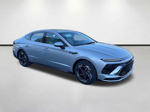New 2026 Hyundai Sonata SEL FWD image 1