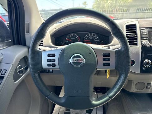 Used 2018 Nissan Frontier SV RWD image 12