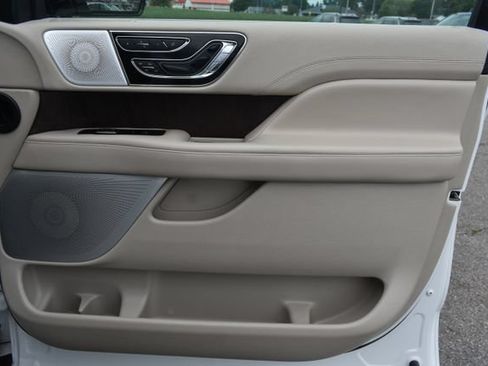 Used 2020 Lincoln Navigator Reserve w/ Luxury Package AWD/4WD image 58