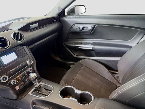 Used 2022 Ford Mustang Coupe image 23