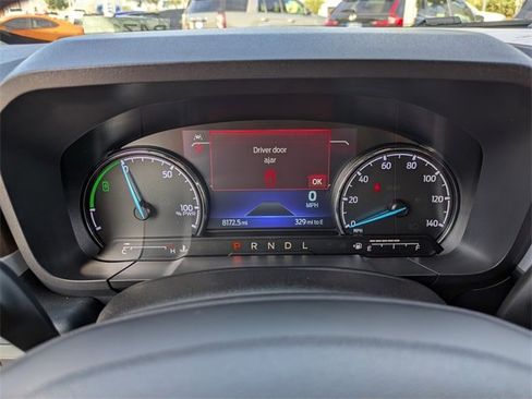 Used 2022 Ford Maverick Lariat image 30