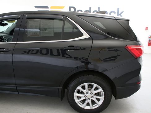 Used 2020 Chevrolet Equinox LT w/ Driver Convenience Package image 5