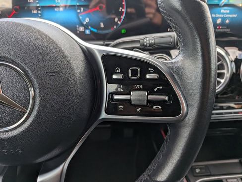 Used 2023 Mercedes-Benz GLA 250 w/ Premium Package image 16