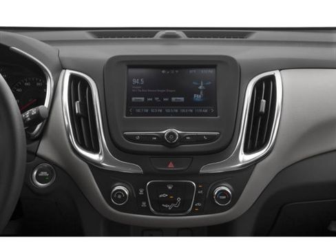Used 2019 Chevrolet Equinox LS FWD image 13
