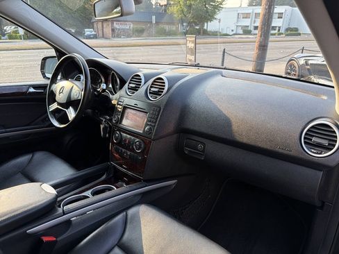 Used 2010 Mercedes-Benz ML 350 4MATIC image 19