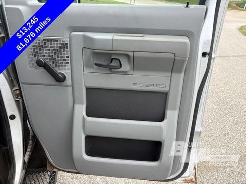 Used 2009 Ford E-350 and Econoline 350 XLT RWD image 28