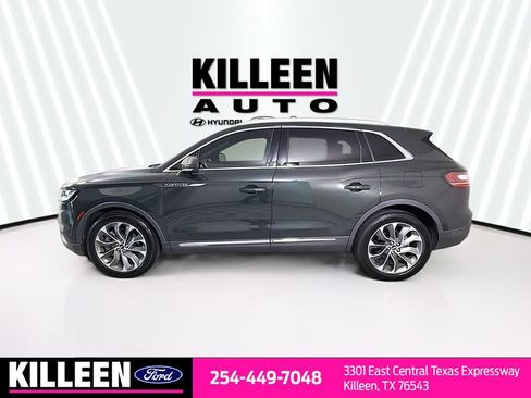 Used 2022 Lincoln Nautilus Reserve FWD image 4