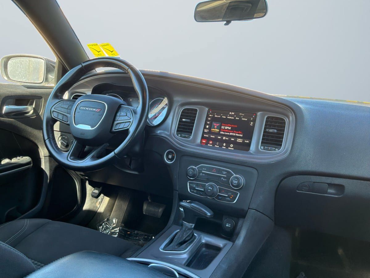 Used 2023 Dodge Charger SXT RWD image 14