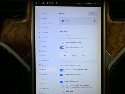 Used 2020 Tesla Model X Long Range image 31