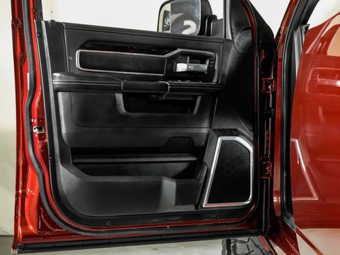 Used 2022 RAM 2500 Laramie w/ Night Edition AWD/4WD image 33