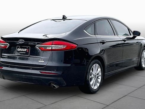 Used 2019 Ford Fusion SE FWD image 13