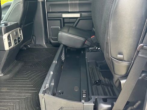 Used 2021 Ford F250 Lariat image 27