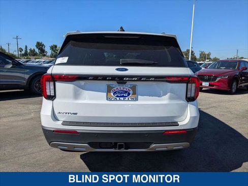 New 2025 Ford Explorer Active w/ Active Comfort Package image 4