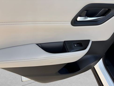 Used 2023 Nissan Rogue SV w/ SV Premium B Package FWD image 35